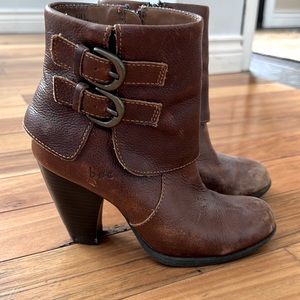 BOC leather ankle boots brown size 6